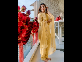  alt="Helly Shah"