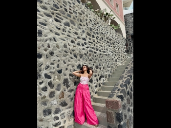  alt="Helly Shah"