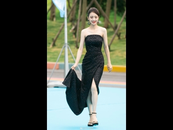  alt="Liya Tong"