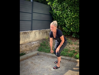  alt="Amandine Henry"