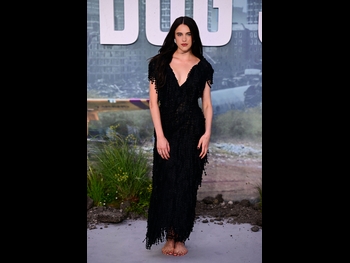  alt="Margaret Qualley"