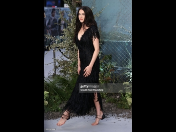  alt="Margaret Qualley"