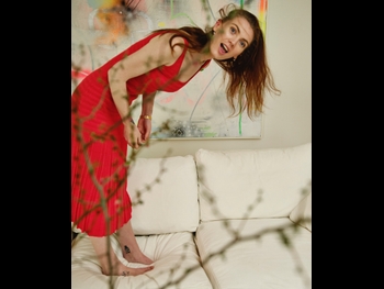  alt="Ella Loudon"
