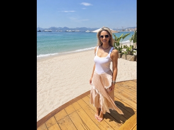  alt="Laura Rutledge"