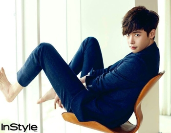 Jong-Suk Lee