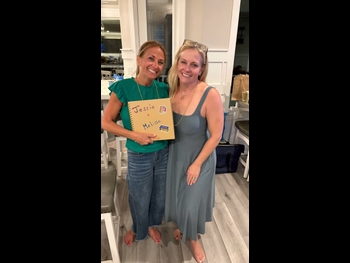  alt="Melissa Joan Hart"
