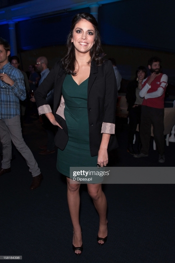 Cecily Strong