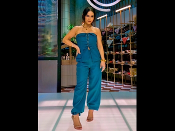  alt="Claudia Lizaldi"