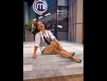  alt="Claudia Lizaldi"