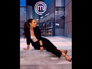  alt="Claudia Lizaldi"