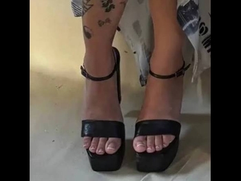  alt=