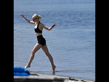  alt="Anya Taylor-joy"