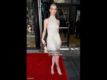  alt="Anya Taylor-joy"