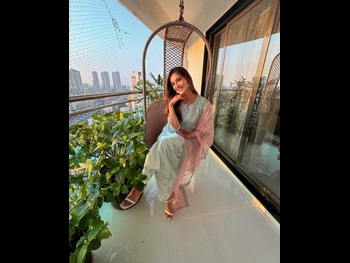  alt="Mukti Mohan"