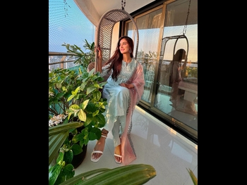  alt="Mukti Mohan"