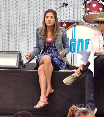 Nicole Gale Anderson