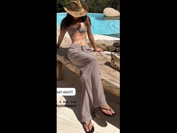  alt="Carina Zavline"