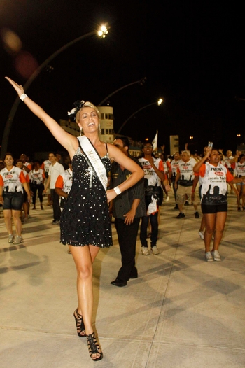 Ana Hickmann