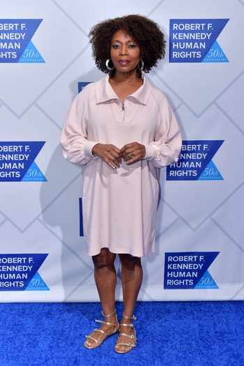 Alfre Woodard