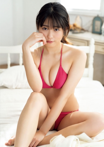 Momoka Ishida