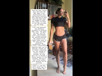  alt="Nikki Blades"