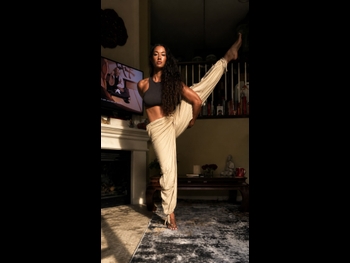  alt="Nikki Blades"