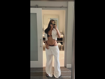  alt="Nikki Blades"