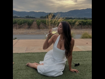  alt="Nikki Blades"