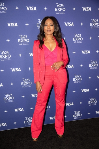 Angela Bassett