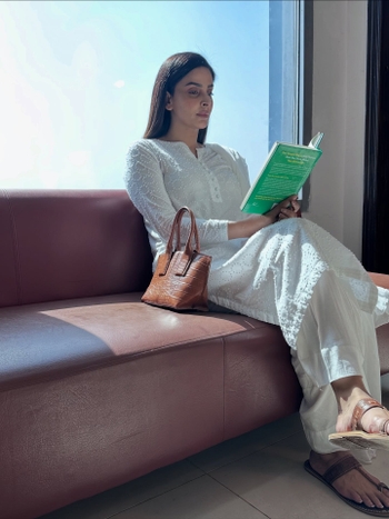 Saba Qamar