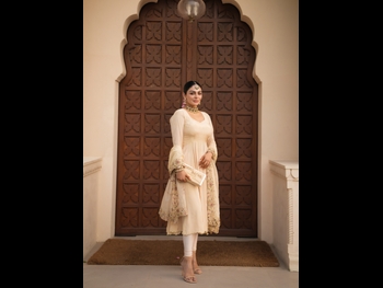  alt="Neeru Bajwa"