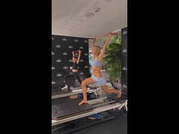  alt="Alexis Ren"