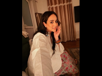 alt="Sunanda Sharma"