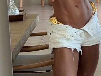 Deborah Secco