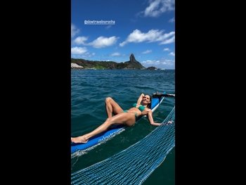  alt="Deborah Secco"