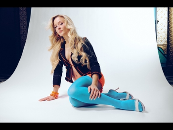  alt="Zara Larsson"