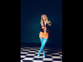  alt="Zara Larsson"