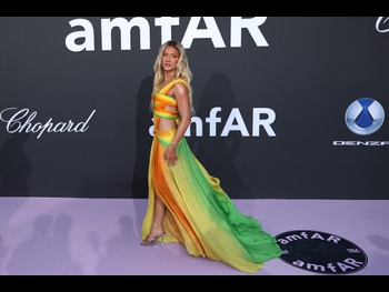  alt="Zara Larsson"