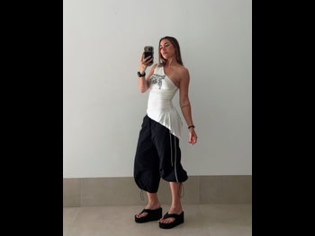  alt="Paula Gonu"