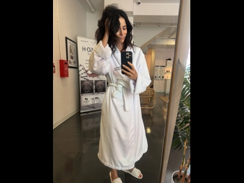  alt="Abigail Spencer"