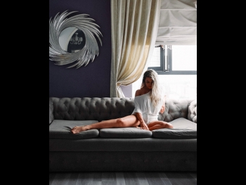  alt="Karina Zvereva"