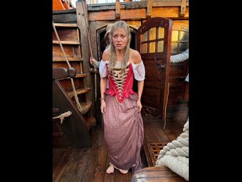  alt="Kristina Asmus"