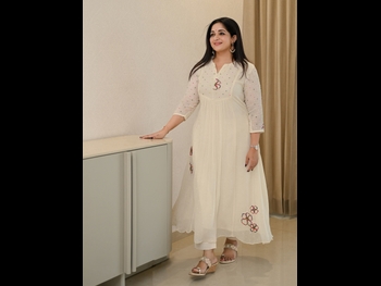  alt="Kavya Madhavan"