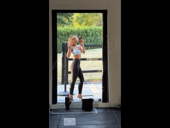  alt="Frankie Bridge"