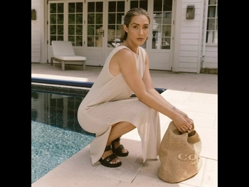  alt="Frankie Bridge"