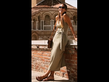  alt="Amina Khalil"