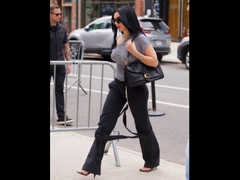  alt="Charli Xcx"