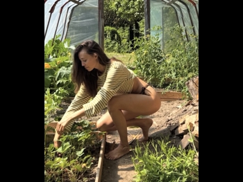  alt="Izabella Krzan"