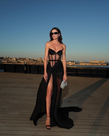 Izabel Goulart