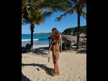  alt="Izabel Goulart"